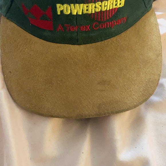 Workwear cap with faux brushed leather brim - Picture 2 of 4